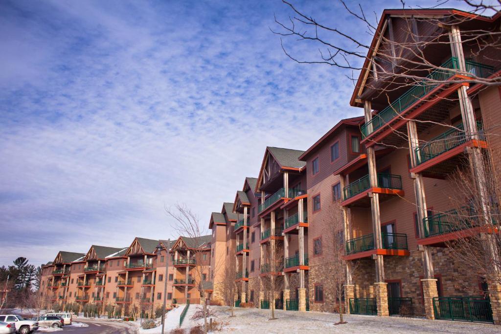 Club Wyndham Glacier Canyon Lake Delton Exterior foto