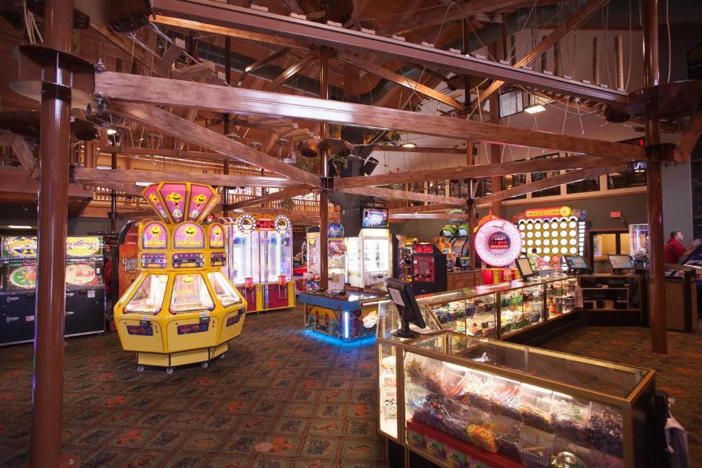 Club Wyndham Glacier Canyon Lake Delton Exterior foto